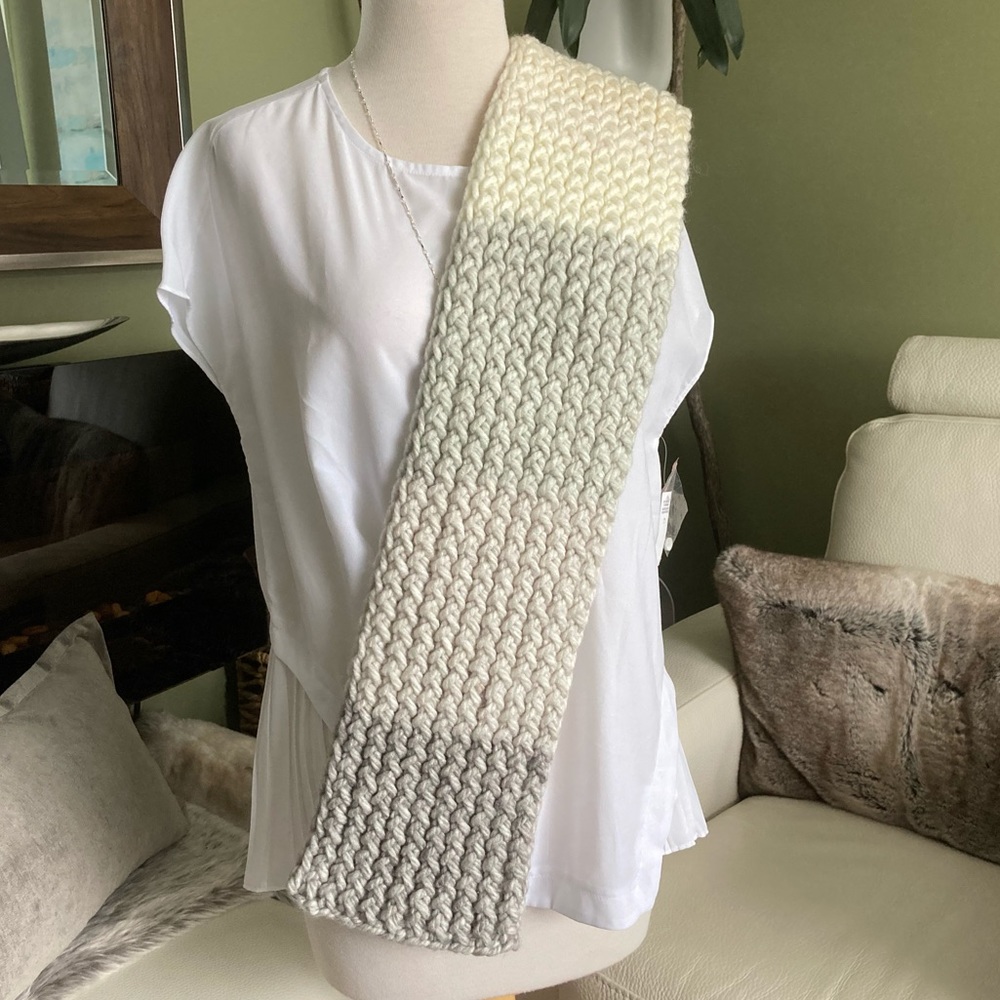 Handmade scarf - Picture 5 of 14